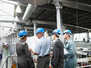 Mehr über den Artikel erfahren Resident Engineer in der Automobilindustrie – wann lohnt sich der Einsatz?